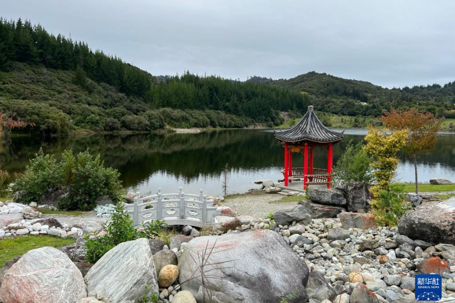 這是4月29日拍攝的新西蘭羅斯華人淘金紀(jì)念公園一角。新華社發(fā)（沃爾特 攝）