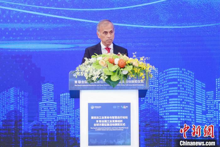 聯(lián)合國駐華協(xié)調(diào)員常啟德發(fā)表演講。