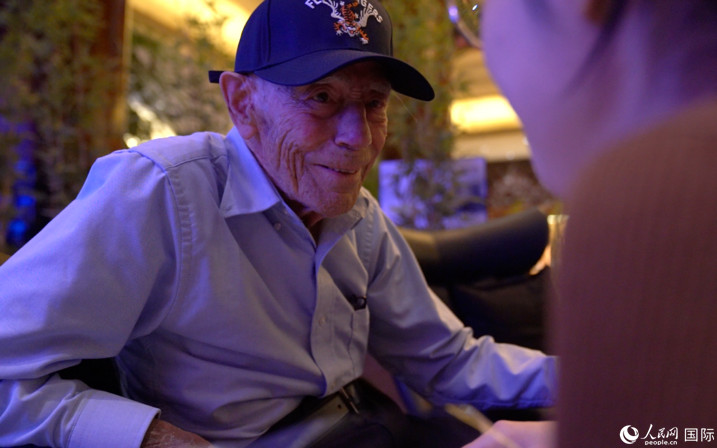 飛虎隊老兵哈里·莫耶接受人民網(wǎng)專訪。 人民網(wǎng) 張文捷攝