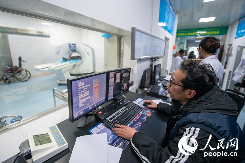 震中日記｜“謝謝，曼巴啦！”