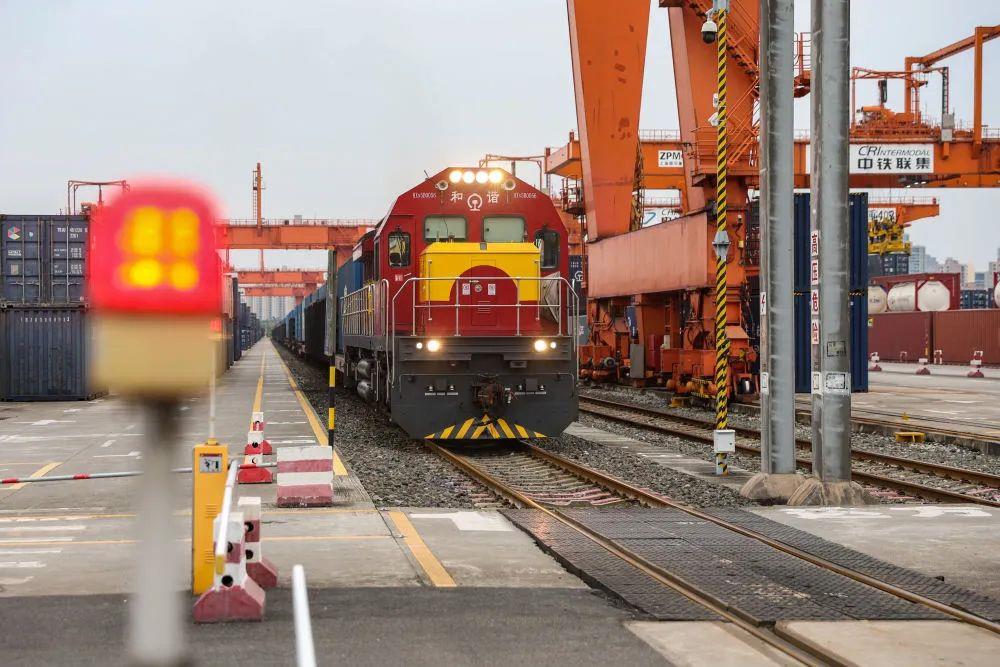 時政微觀察丨再次考察西部陸海新通道，總書記提出新要求