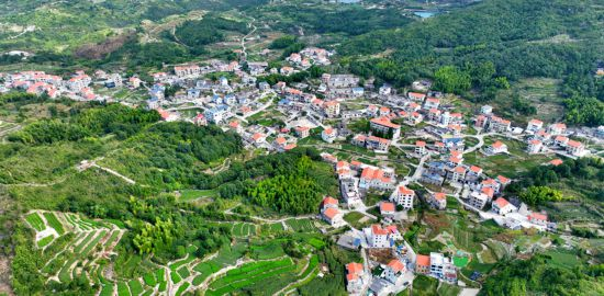 軍營村俯瞰。人民網(wǎng)記者 陳博 攝