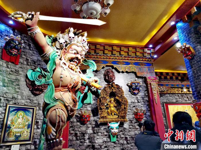 青?！敖鹕鹊亍睙嶝暎禾瓶ā⒛嗨荑矈Z目