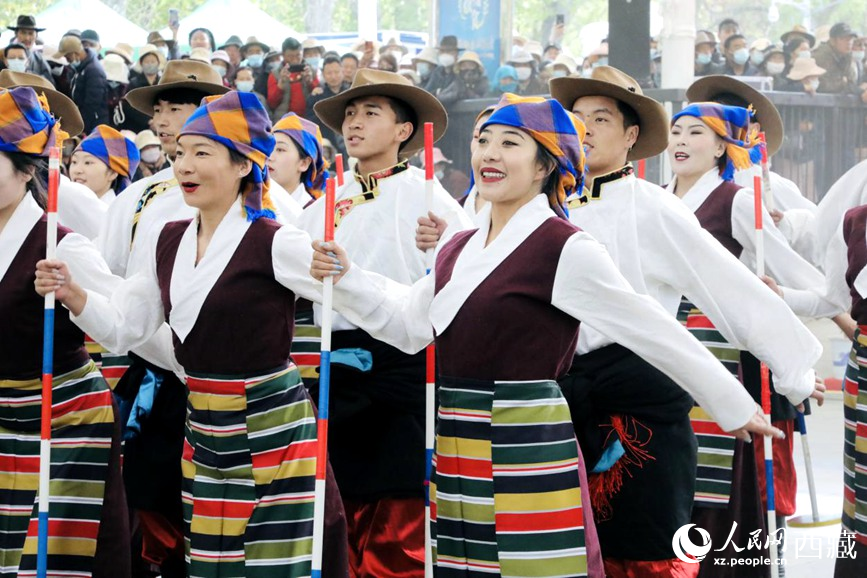 舞蹈《阿諧》。人民網(wǎng) 次仁羅布攝