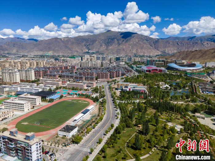 圖為俯瞰拉薩城。資料圖 江飛波 攝