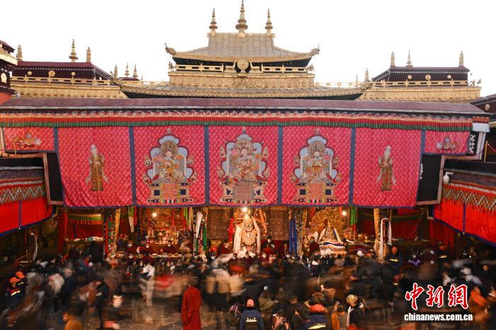 西藏迎來(lái)“仙女節(jié)”