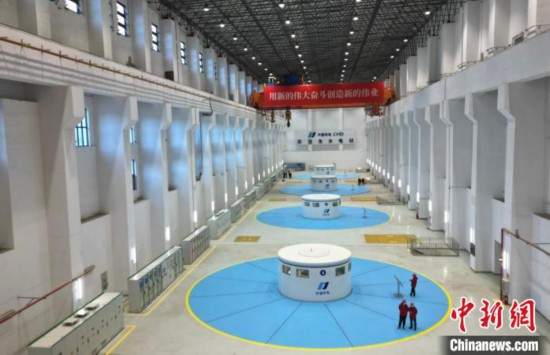 圖為水電站內(nèi)部?！⊥趵凇z