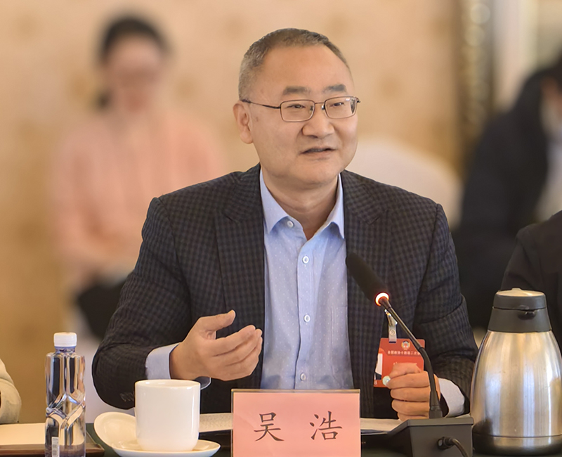 全國政協(xié)委員、首都醫(yī)科大學全科醫(yī)學與繼續(xù)教育學院院長吳浩。受訪者供圖